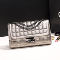 Fashion PU Leather Solid Checks Pattern Double Chain Women Clutch