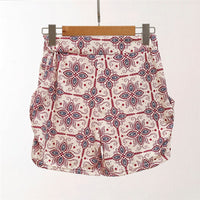 Women Broad Elastic Waist with Pattern Print Double Sided Pockets Summer Casual Shorts